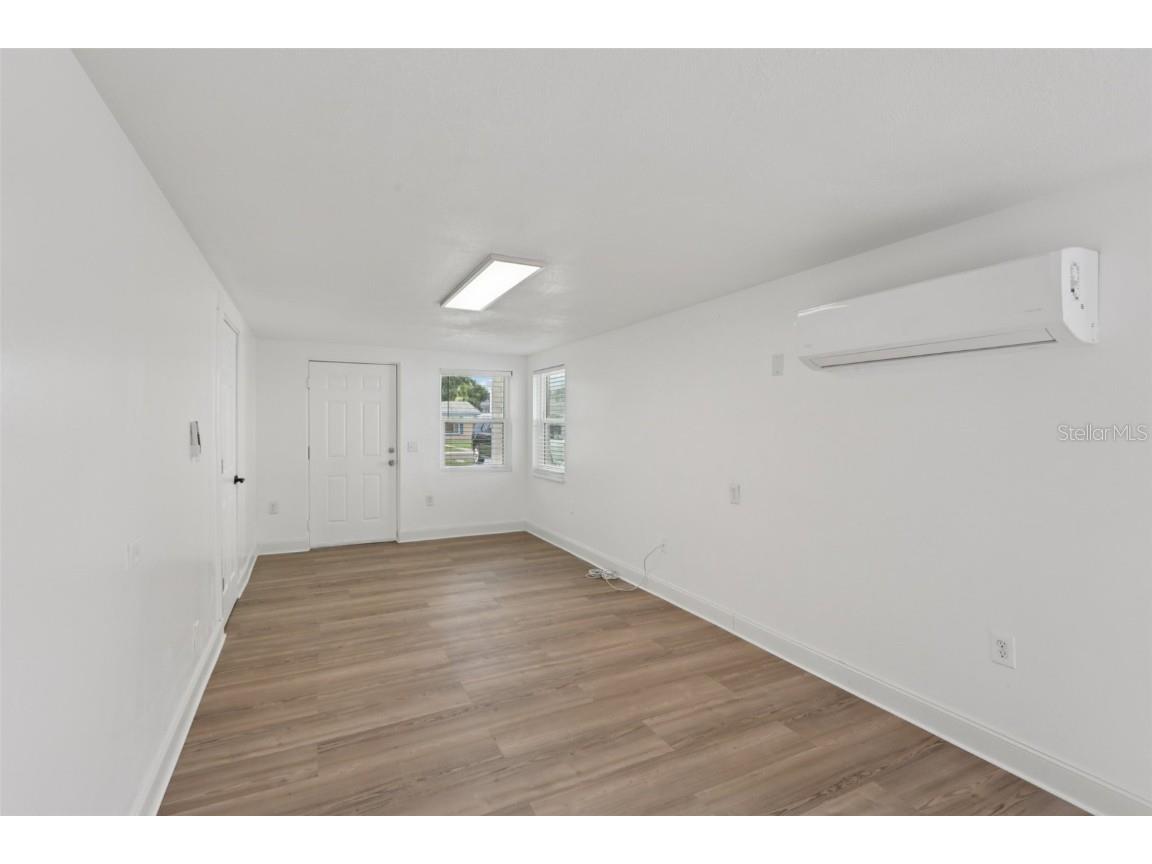 7499 7th Street N Saint Petersburg FL 33702 TB8411073 image33