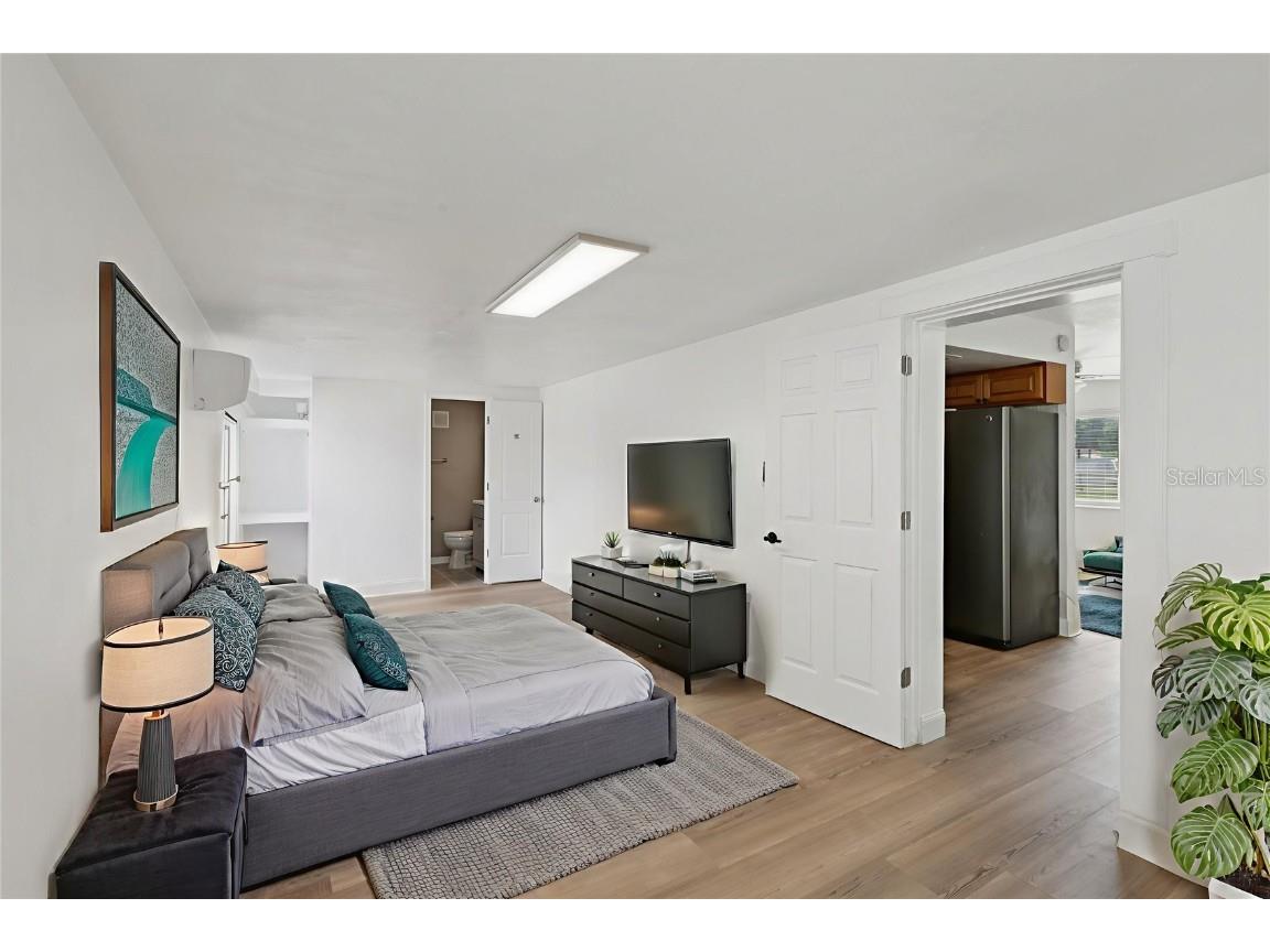 7499 7th Street N Saint Petersburg FL 33702 TB8411073 image6