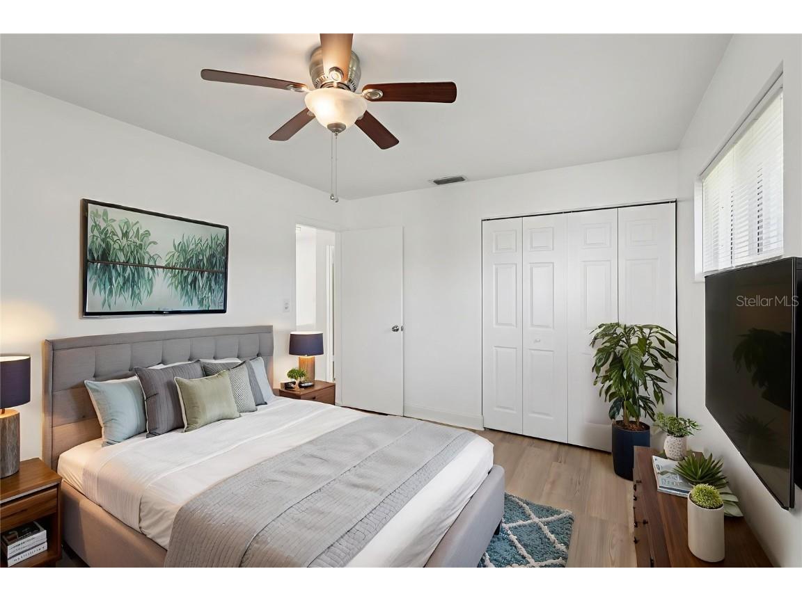 7499 7th Street N Saint Petersburg FL 33702 TB8411073 image8