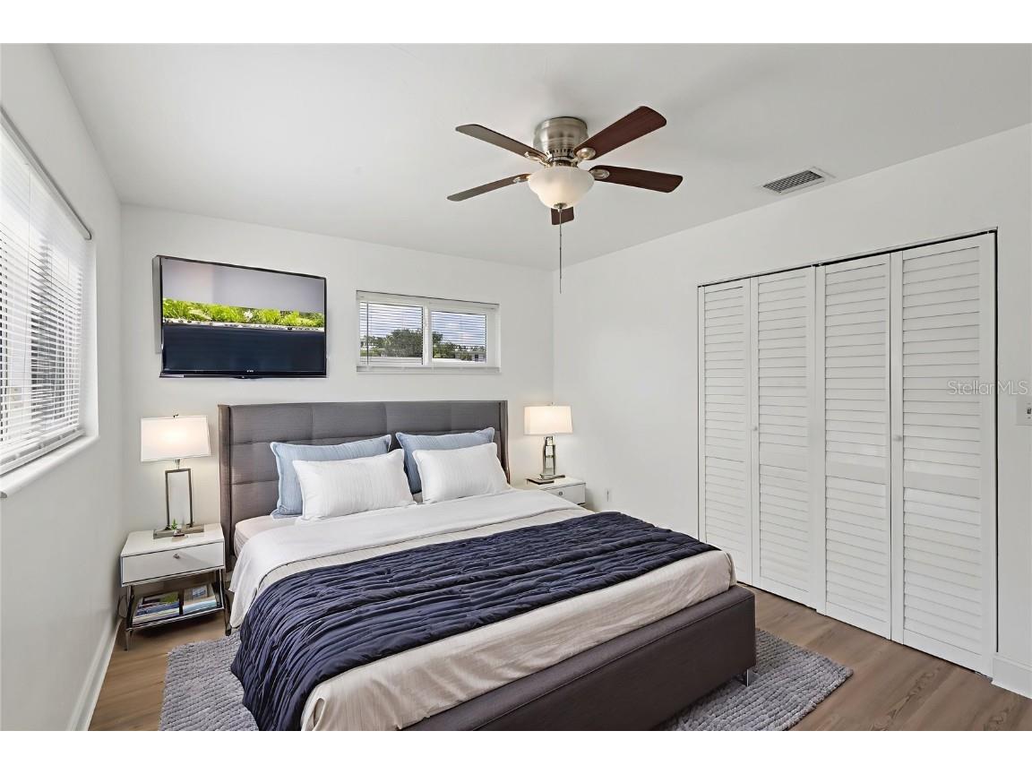 7499 7th Street N Saint Petersburg FL 33702 TB8411073 image9