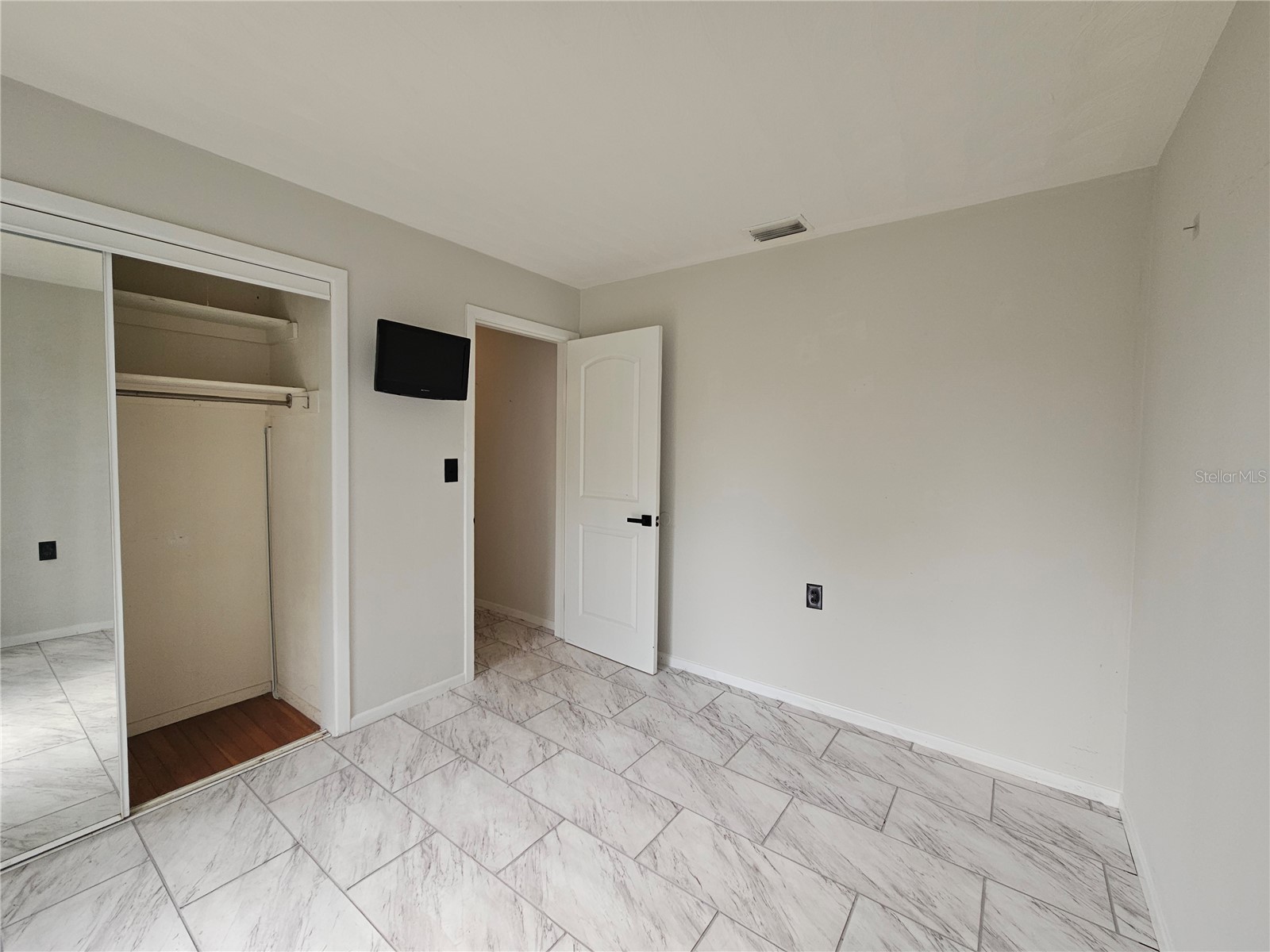 75 Virginia Court Englewood FL 34223 TB8494609 image15