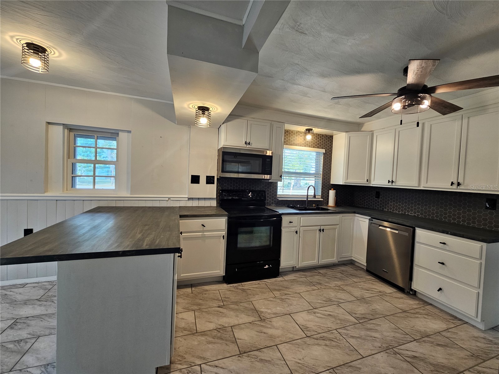 75 Virginia Court Englewood FL 34223 TB8494609 image6