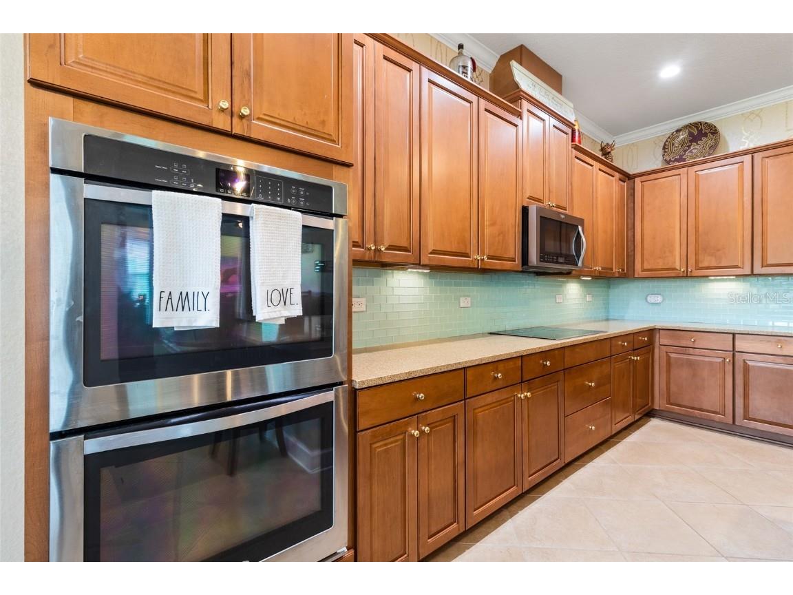 750 116th Court NE Bradenton FL 34212 A4671829 image4