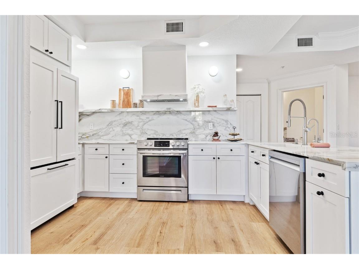 750 4th Avenue S #405D Saint Petersburg FL 33701 TB8454786 image5