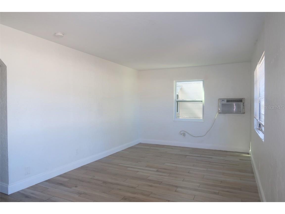 750 52nd Avenue N Saint Petersburg FL 33703 TB8445133 image10