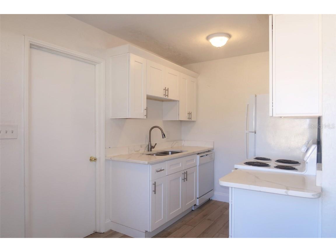 750 52nd Avenue N Saint Petersburg FL 33703 TB8445133 image13