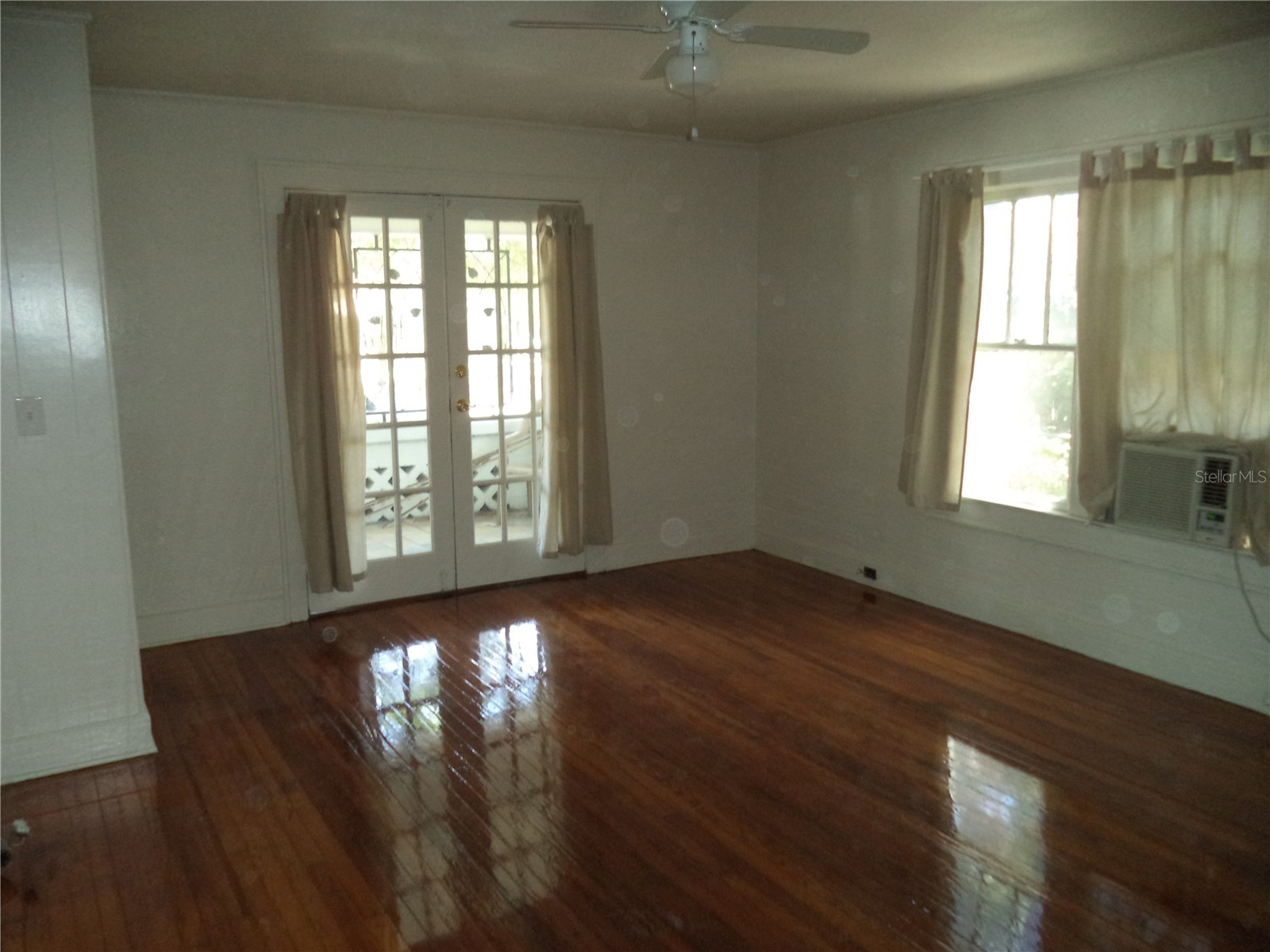 750 7th Avenue N Saint Petersburg FL 33701 TB8516660 image2