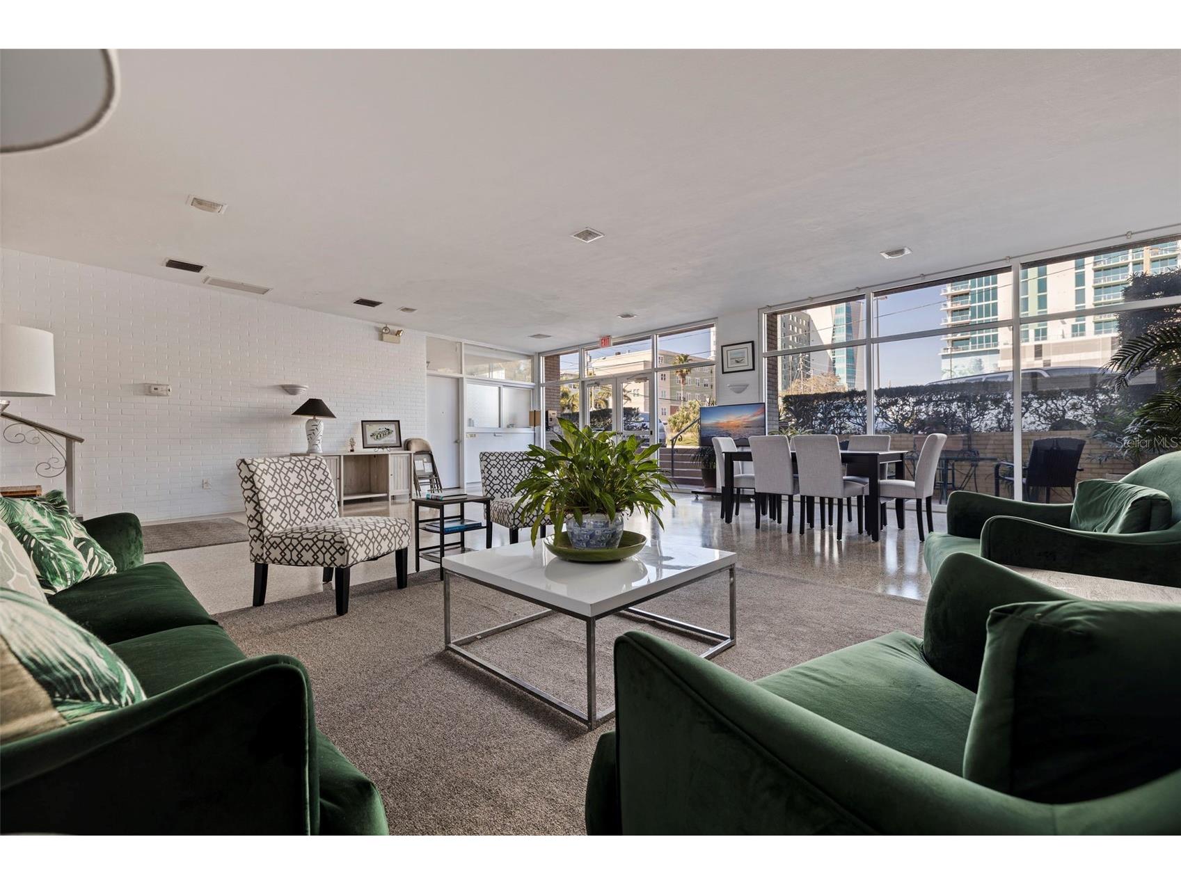 750 Burlington Avenue N #1G Saint Petersburg FL 33701 TB8461117 image30