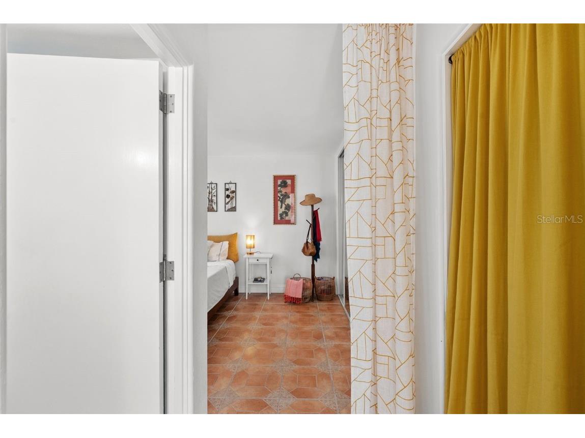 750 Burlington Avenue N #1H Saint Petersburg FL 33701 TB8440166 image16