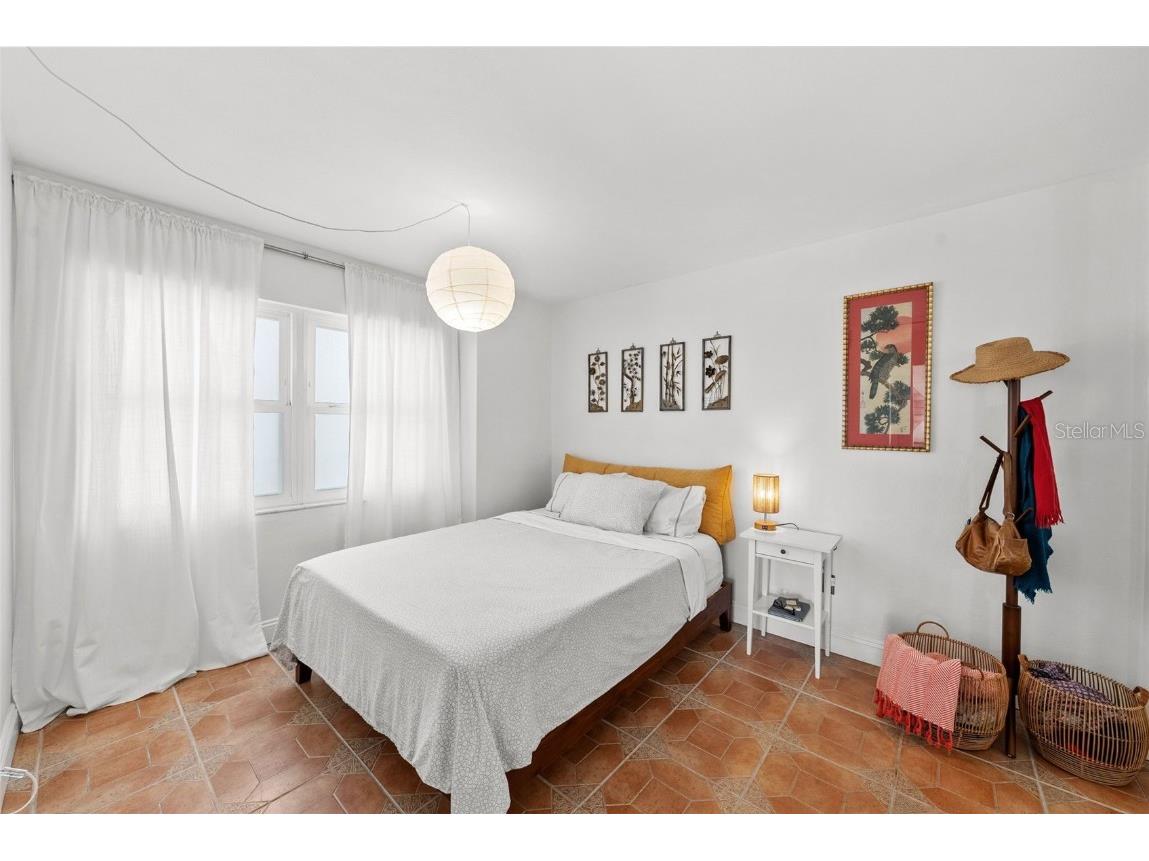 750 Burlington Avenue N #1H Saint Petersburg FL 33701 TB8440166 image17