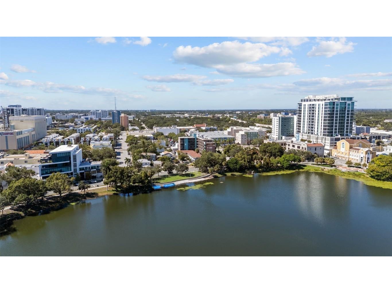 750 Burlington Avenue N #1H Saint Petersburg FL 33701 TB8440166 image25