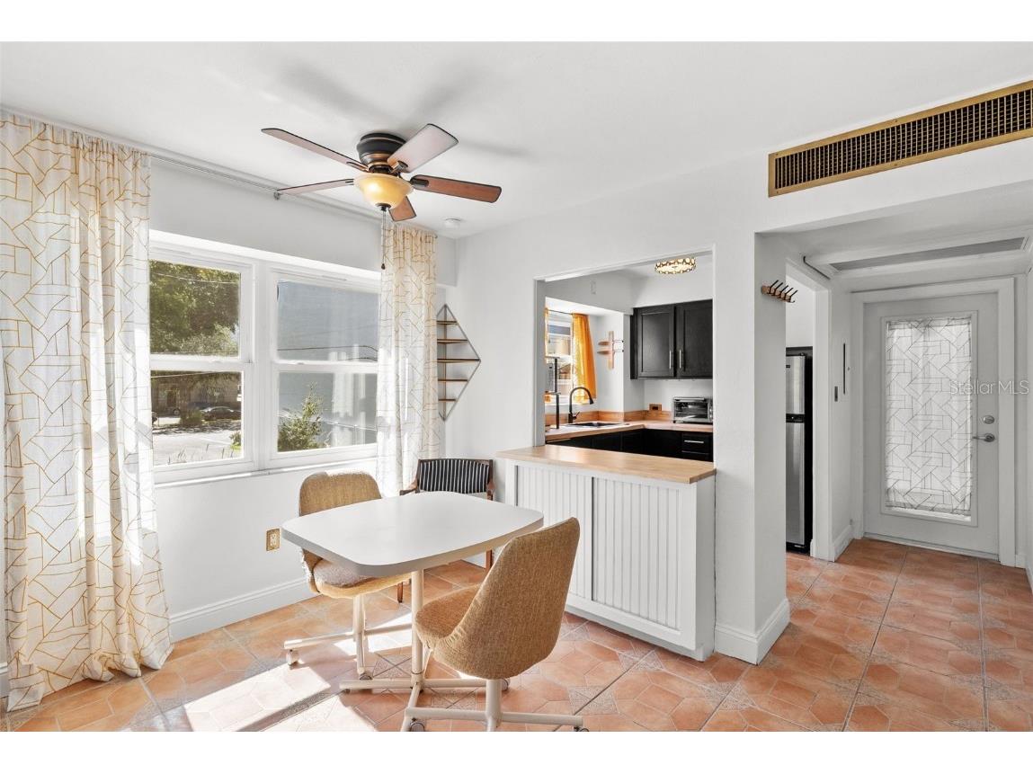 750 Burlington Avenue N #1H Saint Petersburg FL 33701 TB8440166 image3