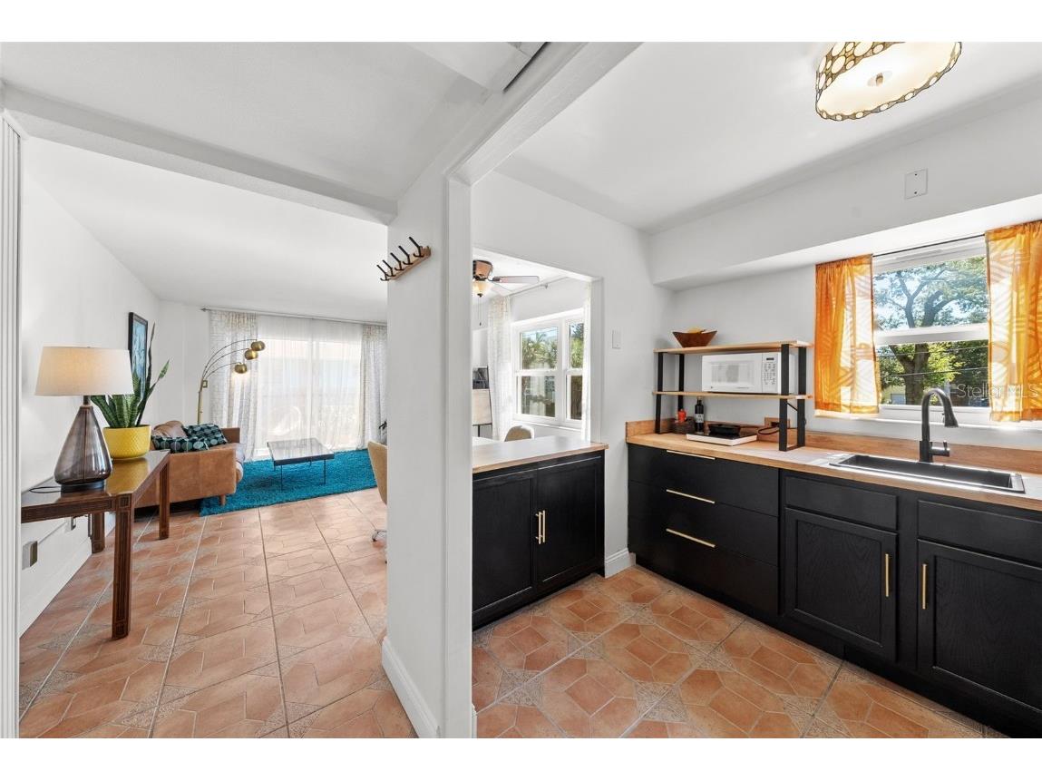 750 Burlington Avenue N #1H Saint Petersburg FL 33701 TB8440166 image4