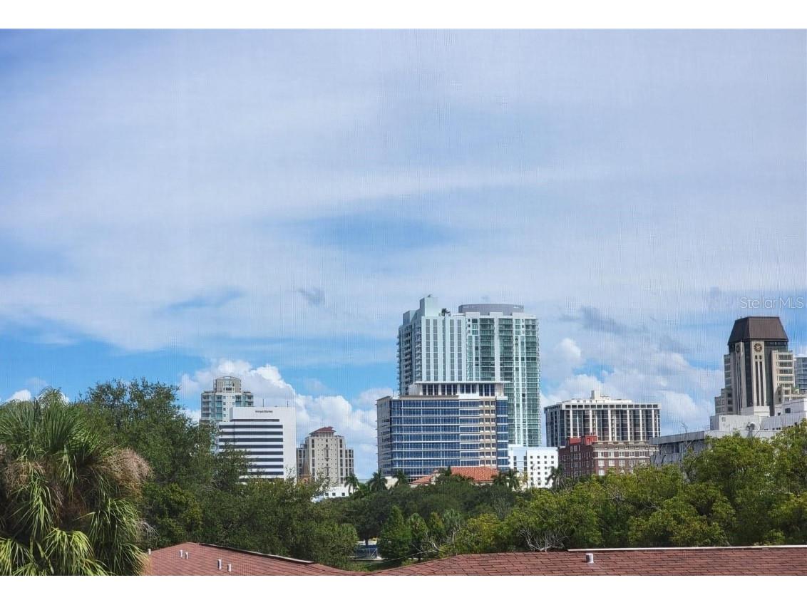 750 Burlington Avenue N #2G Saint Petersburg FL 33701 U8220557 image1