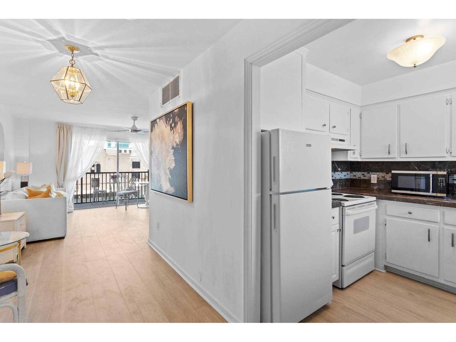 750 Burlington Avenue N #3C Saint Petersburg FL 33701 - Mirror Lake TB8509998 image4