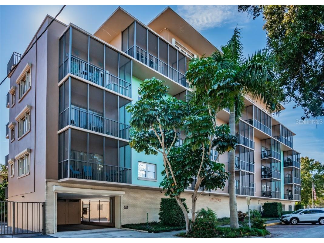 750 Burlington Avenue N #4L Saint Petersburg FL 33701 U8218936 image1