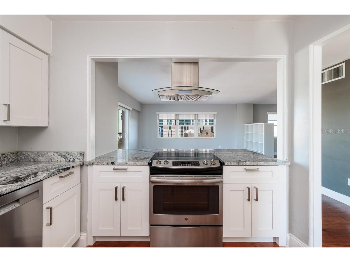 750 Burlington Avenue N #5B Saint Petersburg FL 33701 TB8445081 image12