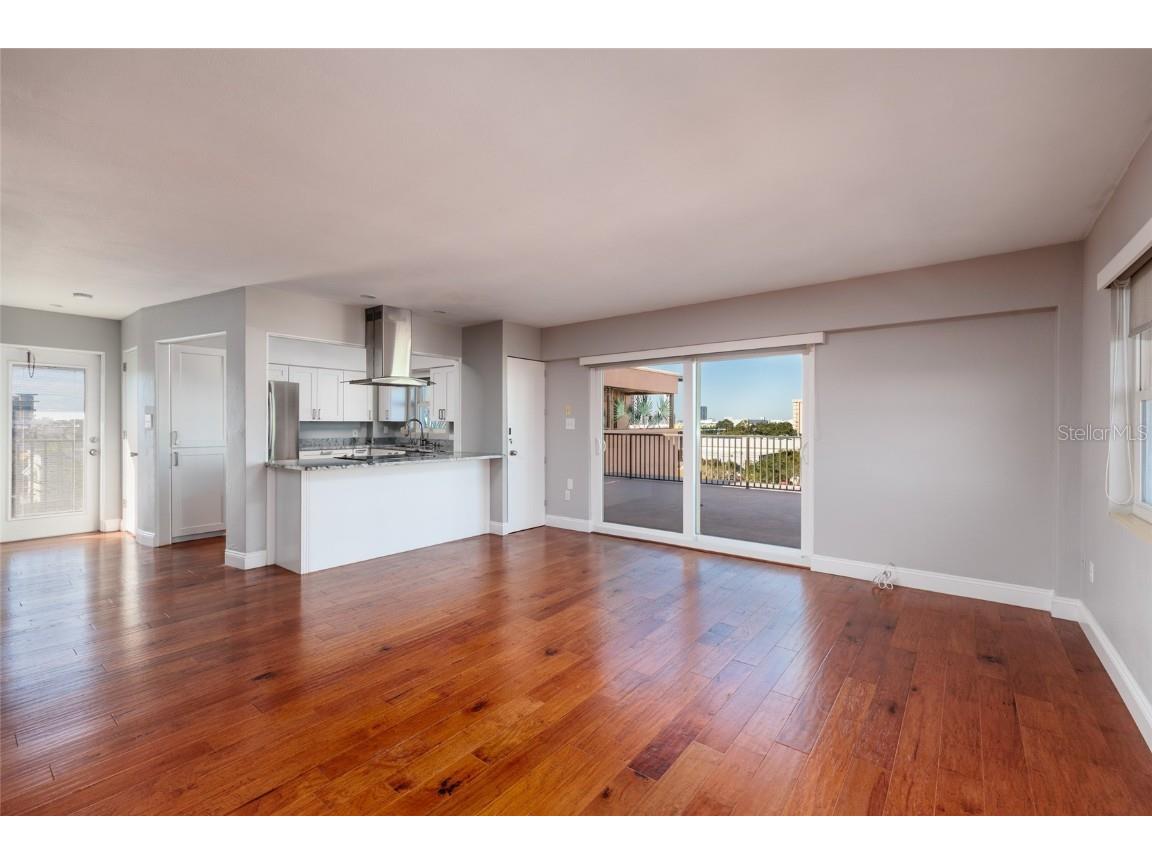 750 Burlington Avenue N #5B Saint Petersburg FL 33701 TB8445081 image16