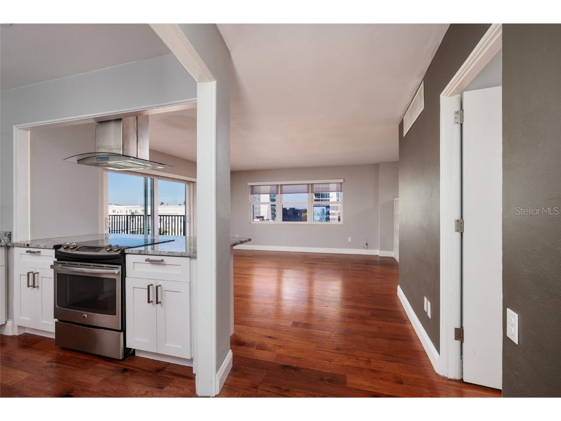 750 Burlington Avenue N #5B Saint Petersburg FL 33701 TB8445081 image9