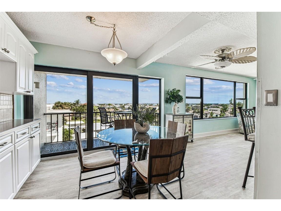 750 Island Way #401 Clearwater Beach FL 33767 - MANDALAY CHANNEL TB8432561 image15