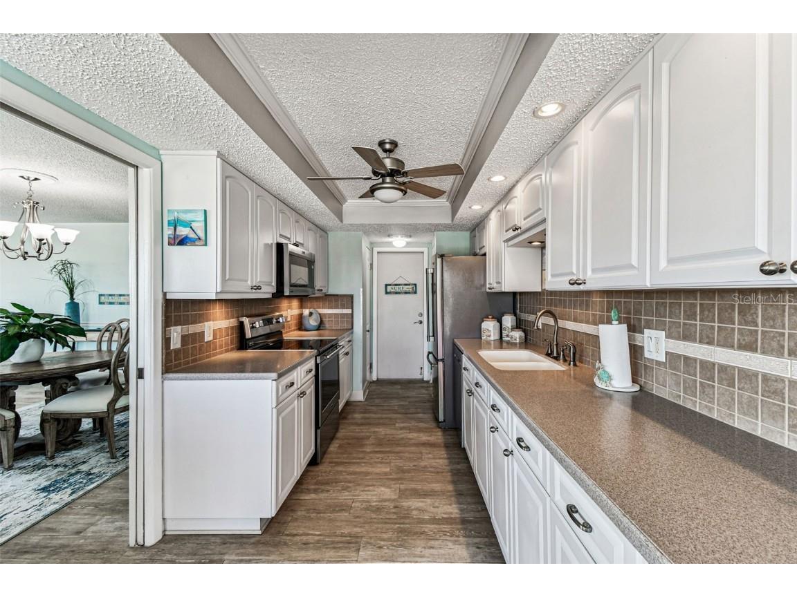 750 Island Way #401 Clearwater Beach FL 33767 - MANDALAY CHANNEL TB8432561 image17