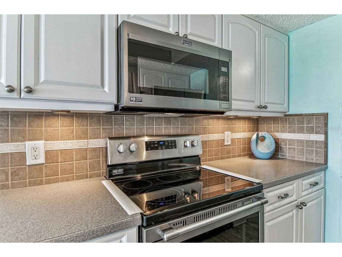 750 Island Way #401 Clearwater Beach FL 33767 - MANDALAY CHANNEL TB8432561 image20