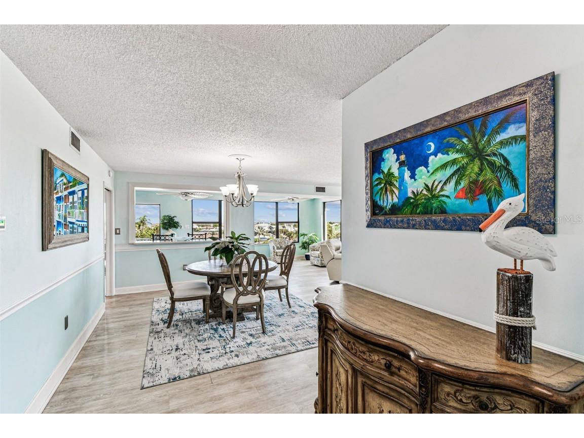 750 Island Way #401 Clearwater Beach FL 33767 - MANDALAY CHANNEL TB8432561 image4