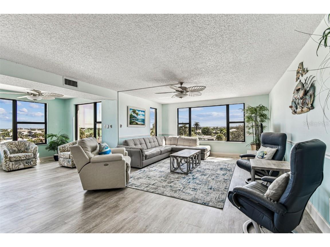 750 Island Way #401 Clearwater Beach FL 33767 - MANDALAY CHANNEL TB8432561 image9