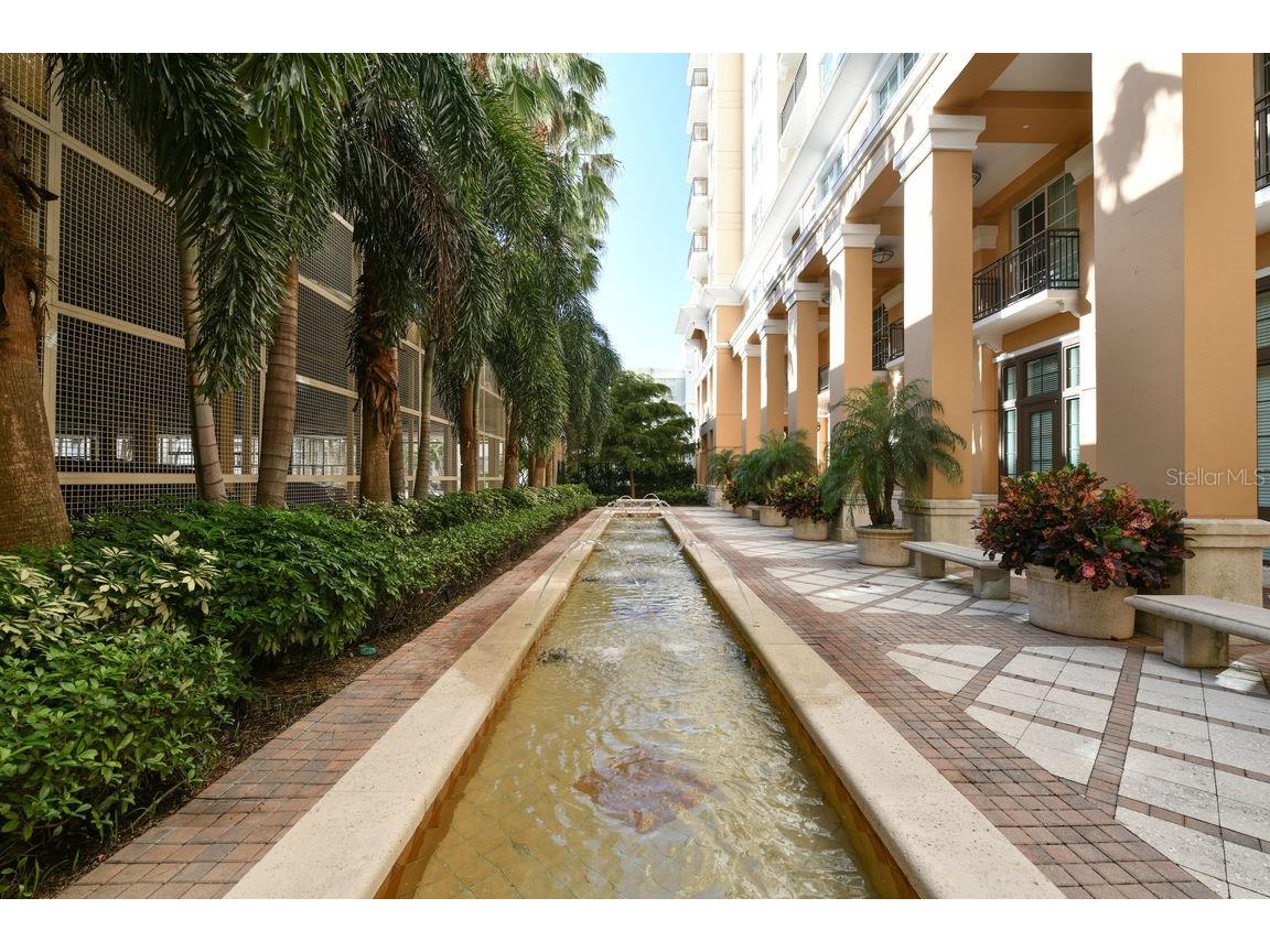 750 N Tamiami Trail #1007 Sarasota FL 34236 A4695449 image17