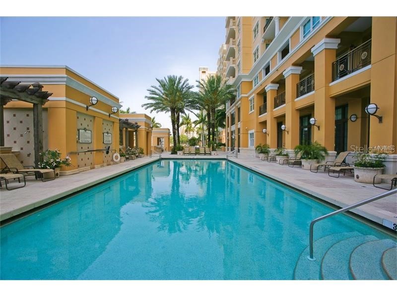 750 N Tamiami Trail #1007 Sarasota FL 34236 A4695449 image19