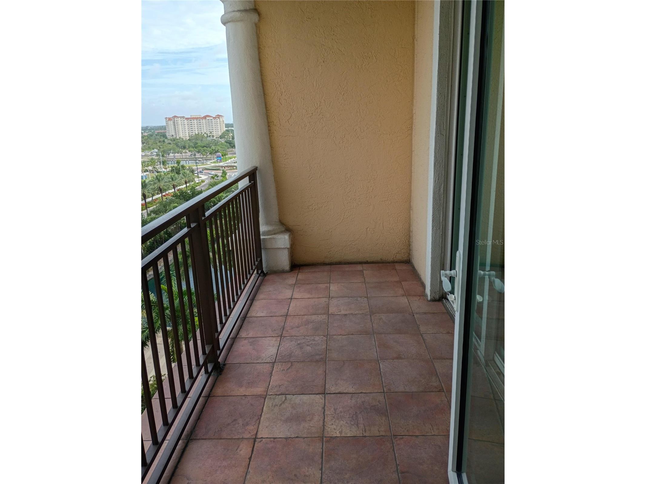 750 N Tamiami Trail #1007 Sarasota FL 34236 A4695449 image7