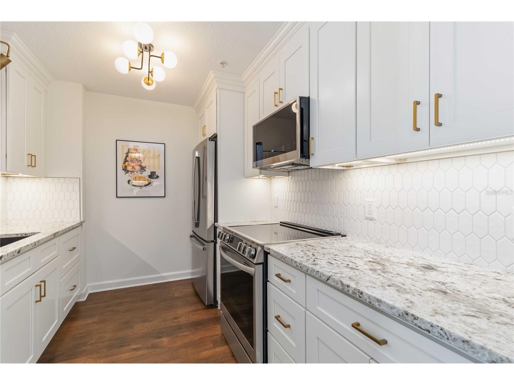 750 N Tamiami Trail #1104 Sarasota FL 34236 A4686921 image14