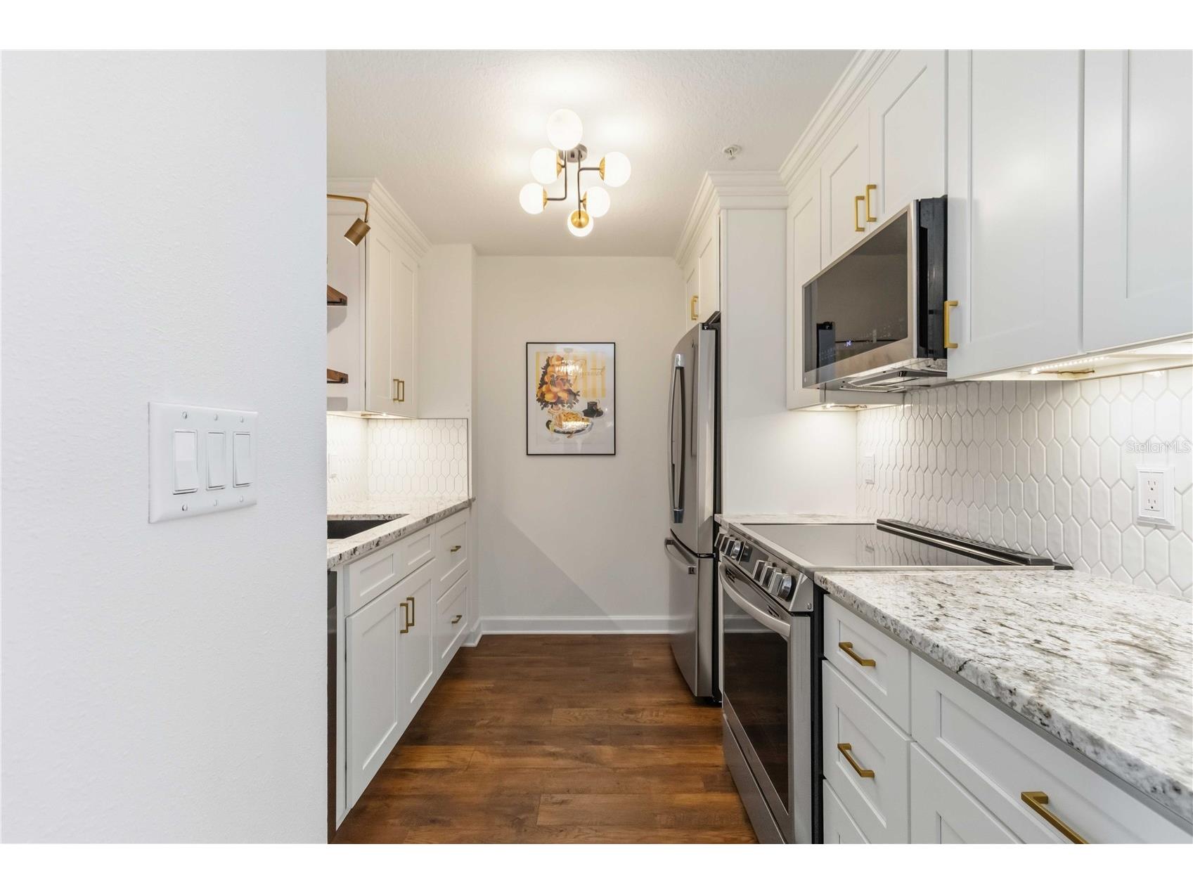 750 N Tamiami Trail #1104 Sarasota FL 34236 A4686921 image15