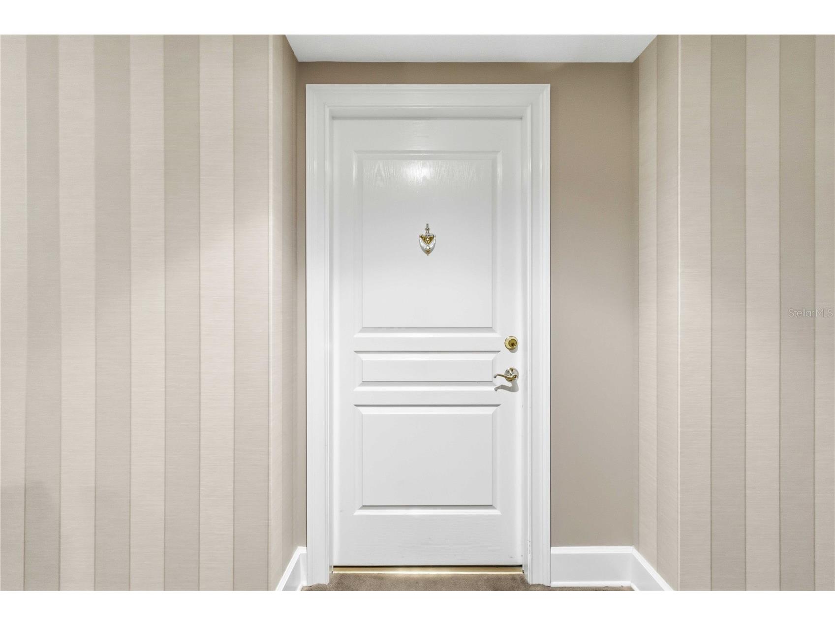 750 N Tamiami Trail #1104 Sarasota FL 34236 A4686921 image2