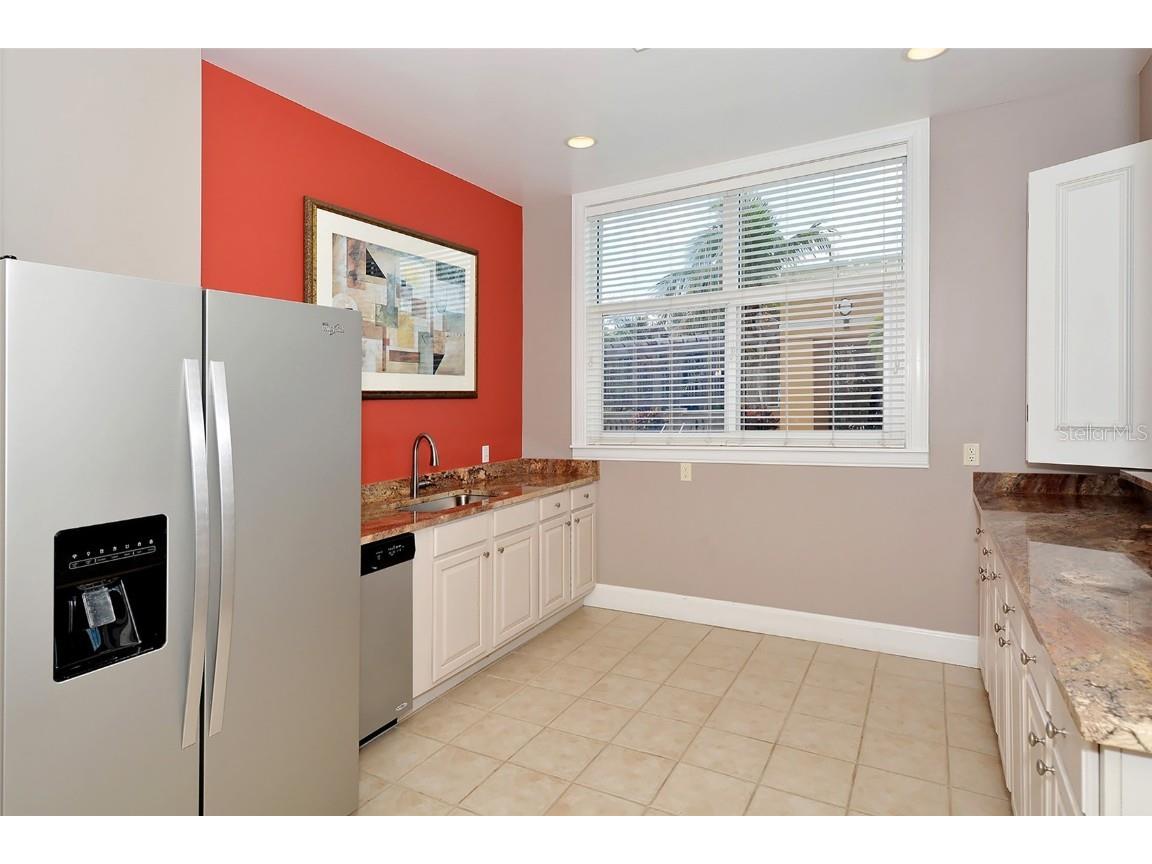 750 N Tamiami Trail #1116 Sarasota FL 34236 A4659374 image38