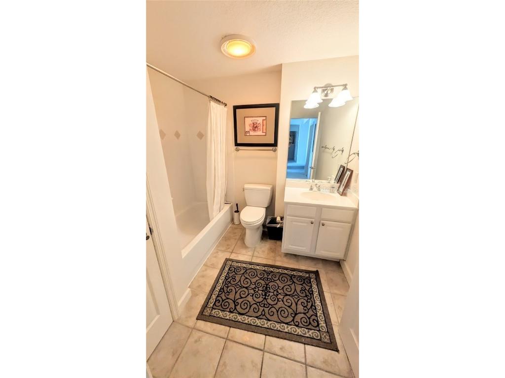 750 N Tamiami Trail #1204 Sarasota FL 34236 A4672268 image13