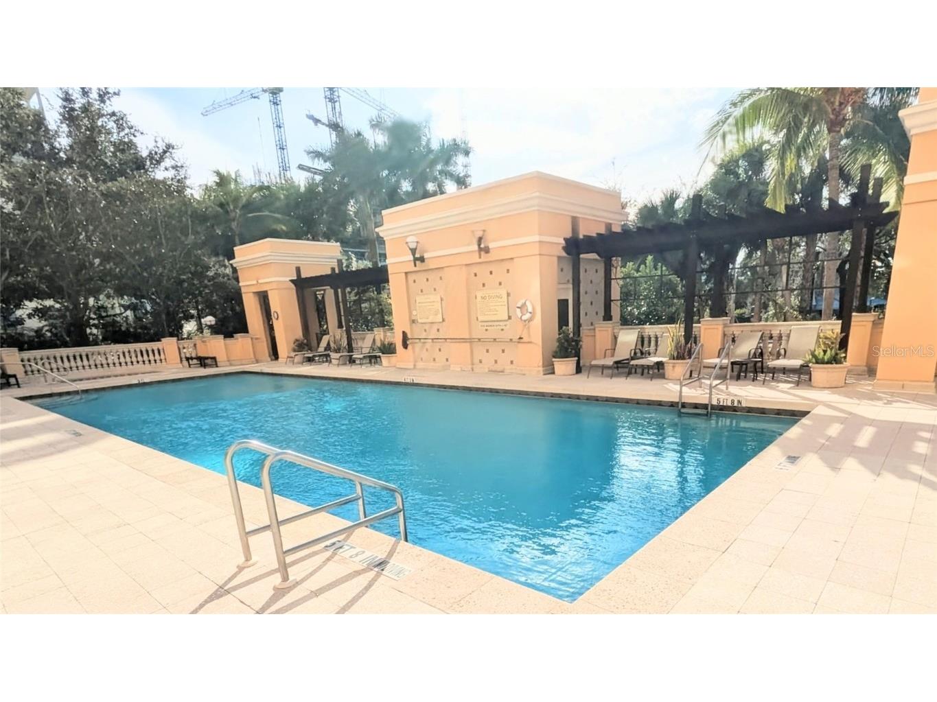 750 N Tamiami Trail #1204 Sarasota FL 34236 A4672268 image16