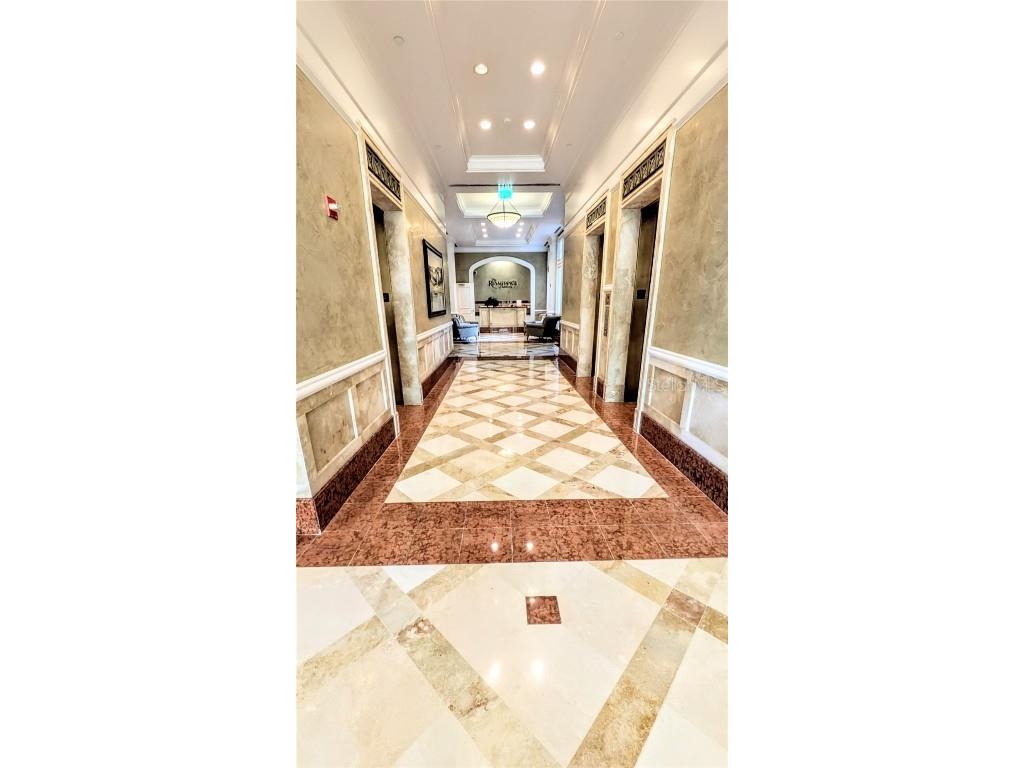 750 N Tamiami Trail #1204 Sarasota FL 34236 A4672268 image27