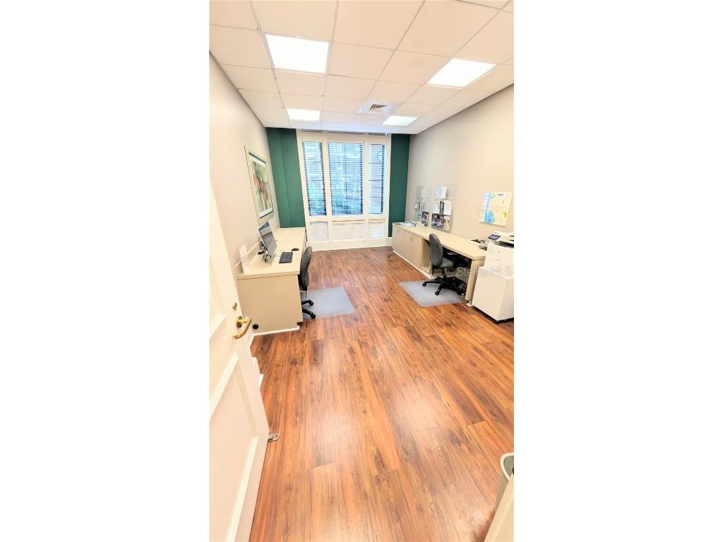 750 N Tamiami Trail #1204 Sarasota FL 34236 A4672268 image32