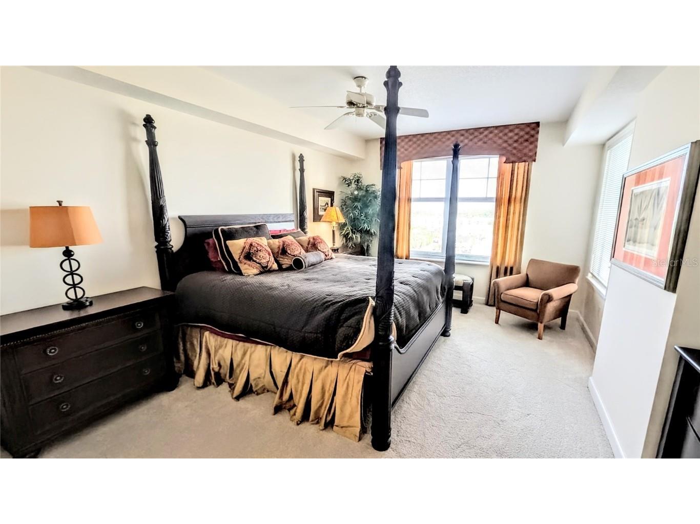 750 N Tamiami Trail #1204 Sarasota FL 34236 A4672268 image6