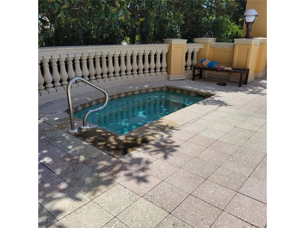 750 N Tamiami Trail #1402 Sarasota FL 34236 A4659735 image20