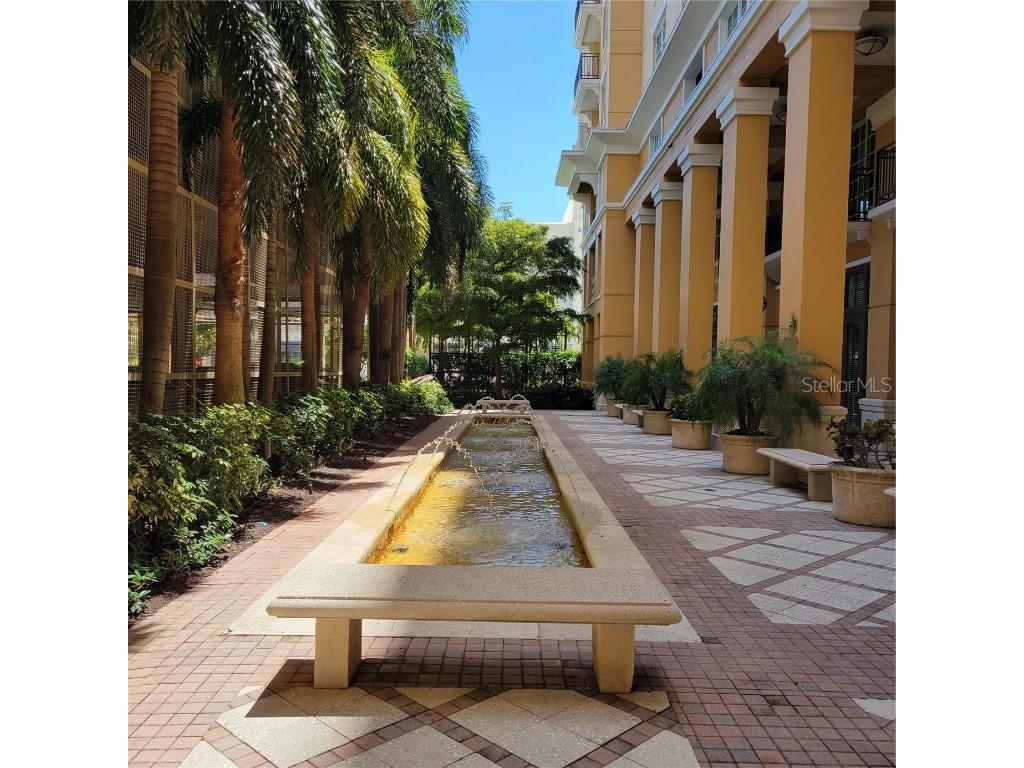 750 N Tamiami Trail #1402 Sarasota FL 34236 A4659735 image29