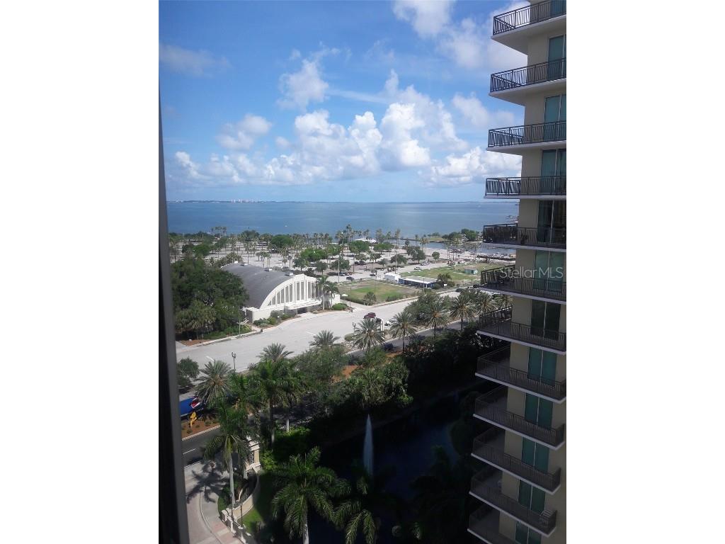 750 N Tamiami Trail #1402 Sarasota FL 34236 A4659735 image4