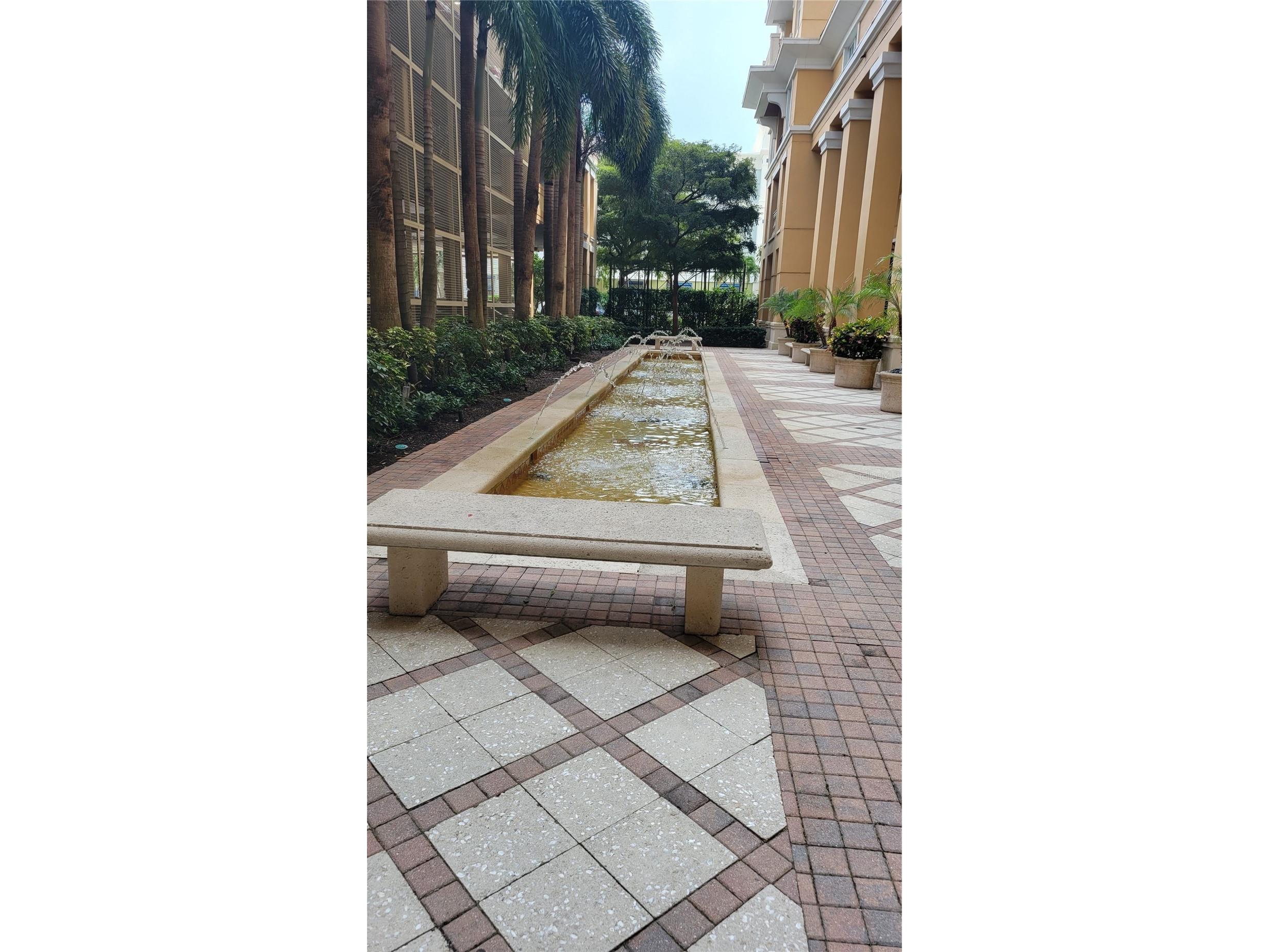 750 N Tamiami Trail #1404 Sarasota FL 34236 A4641122 image34