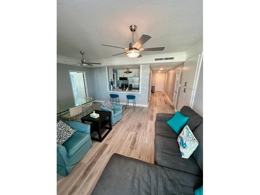 750 N Tamiami Trail #1618 Sarasota FL 34236 A4669932 image2