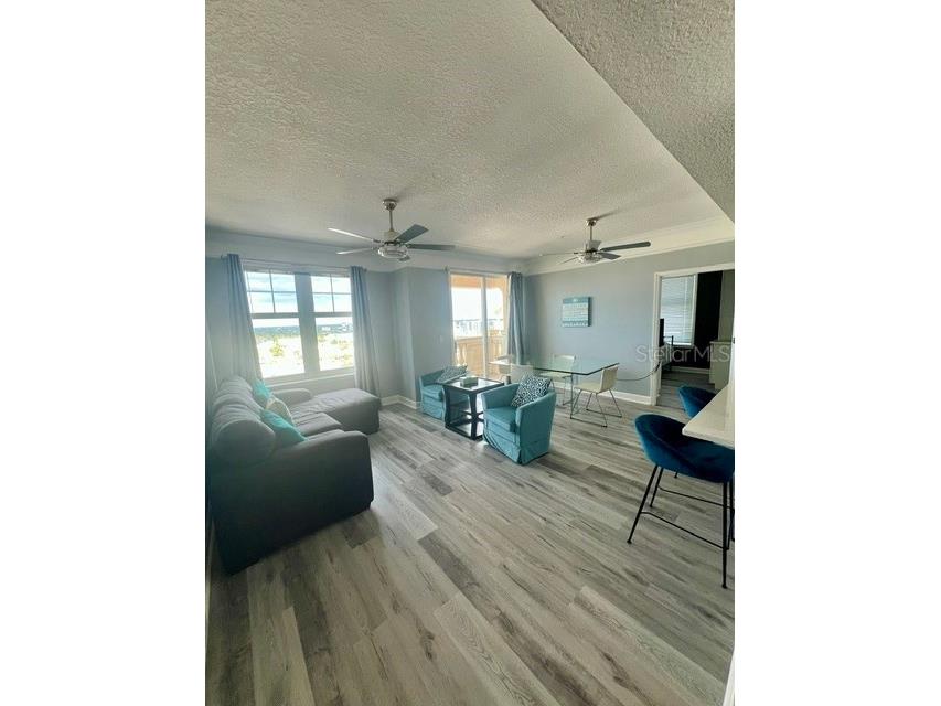 750 N Tamiami Trail #1618 Sarasota FL 34236 A4669932 image5