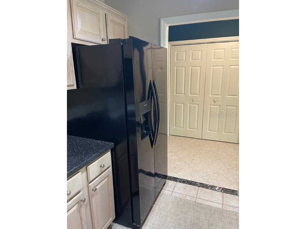 750 N Tamiami Trail #208 Sarasota FL 34236 A4650333 image18