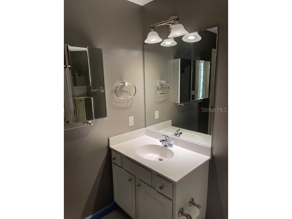 750 N Tamiami Trail #208 Sarasota FL 34236 A4650333 image26