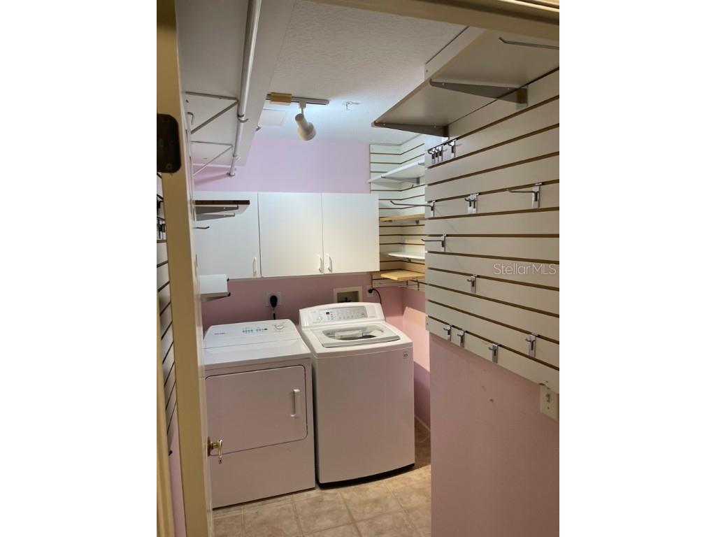 750 N Tamiami Trail #208 Sarasota FL 34236 A4650333 image28