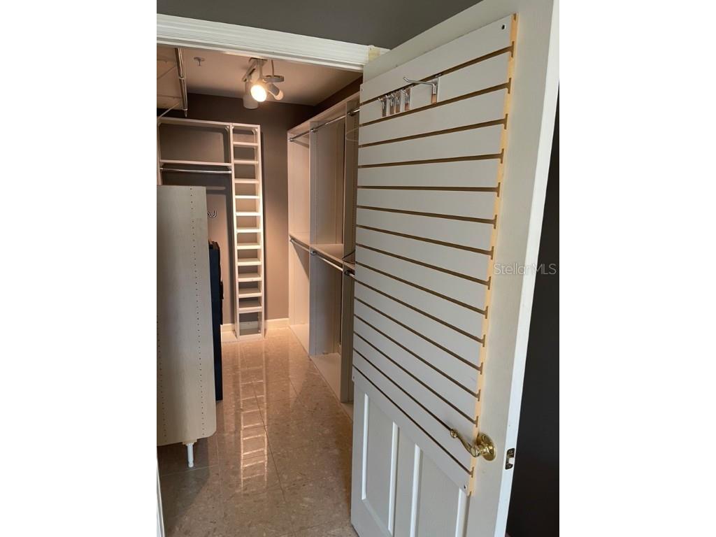 750 N Tamiami Trail #208 Sarasota FL 34236 A4650333 image32